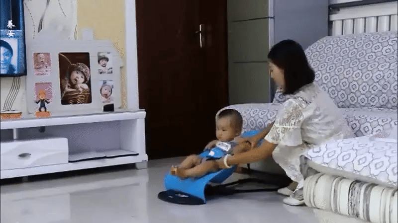 Baby Sitter Jumping